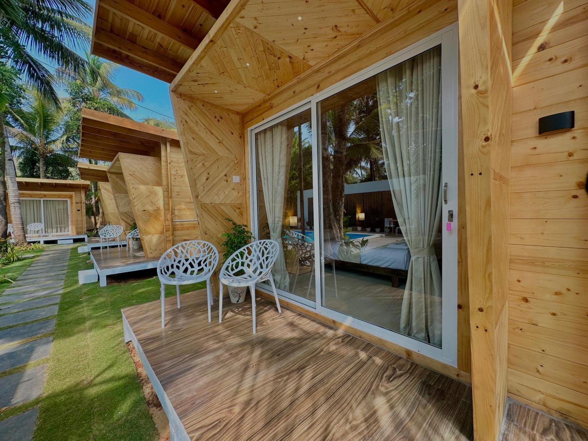The Nine Beach Resort Patnem Beach Exterior photo